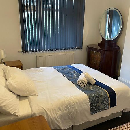 5 Bed 5Mins From Wembley Stadium London Bagian luar foto